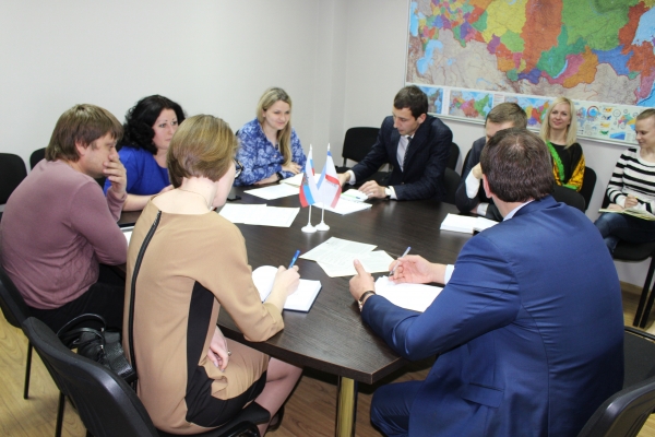 Новый период предварительной электронной записи на прием в Госкомрегистр будет доступен с 11 марта — Александр Спиридонов - «Госкомрегистр»