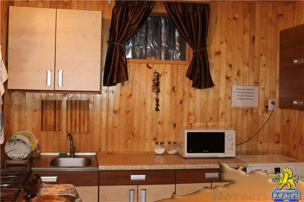 Отдых в Судаке. 3-х местный номер "Стандарт" в деревянном мини- отеле у моря, Судак Отдых в Крыму 2016 - жильё в Крыму без посредников - «Отдых в Судаке»