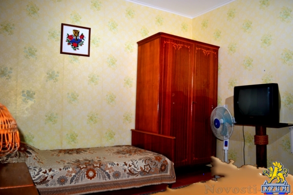 Отдых в Феодосии. Двухкомнатный домик с беседкой на 3-5 человек в Феодосии. Отдых в Крыму 2016 - жильё в Крыму без посредников - «Отдых в Крыму» Отдых в Феодосии. Двухкомнатный домик с беседкой на 3-5 человек в Феодосии. Отдых в Крыму 2016 - жильё в Крыму без посредников - «Отдых в Крыму»