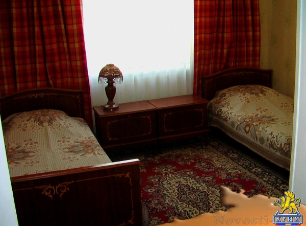 Отдых в Феодосии. Двухкомнатный домик с беседкой на 3-5 человек в Феодосии. Отдых в Крыму 2016 - жильё в Крыму без посредников - «Отдых в Крыму» Отдых в Феодосии. Двухкомнатный домик с беседкой на 3-5 человек в Феодосии. Отдых в Крыму 2016 - жильё в Крыму без посредников - «Отдых в Крыму»