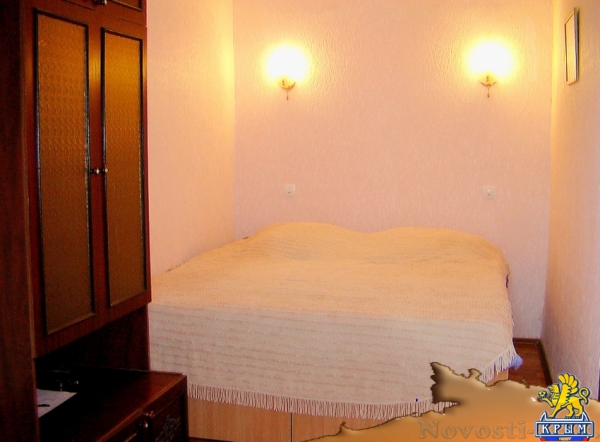 Отдых в Феодосии. Домик для семейного отдыха на 2-4 человека в Феодосии. Отдых в Крыму 2016 - жильё в Крыму без посредников - «Отдых в Крыму» Отдых в Феодосии. Домик для семейного отдыха на 2-4 человека в Феодосии. Отдых в Крыму 2016 - жильё в Крыму без посредников - «Отдых в Крыму»