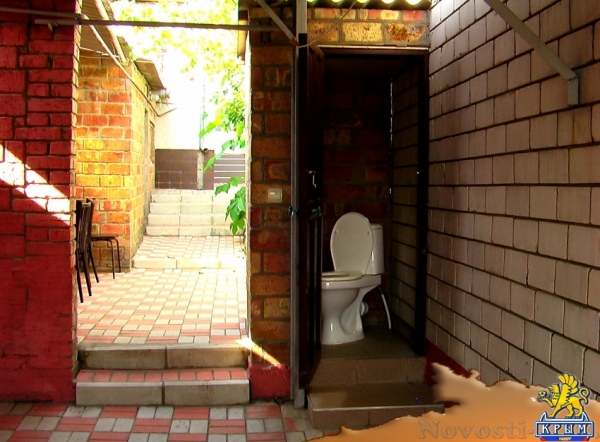 Отдых в Феодосии. Отдельный дом со своим закрытым двором и гаражом, без хозяев, в Феодосии. Отдых в Крыму 2016 - жильё в Крыму без посредников - «Отдых в Крыму»