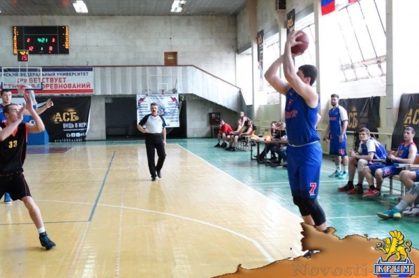 Фавориты мужского баскетбольного чемпионата Крыма выиграли матчи 9-го тура (ФОТО) - «Спорт Крыма»