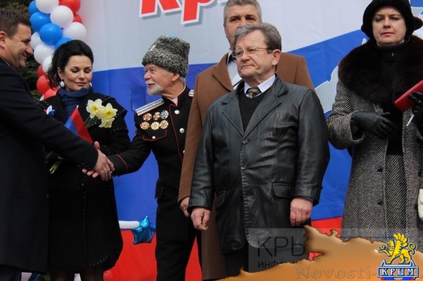 Ялтинцы отметили вторую годовщину воссоединения Крыма с Россией шествием по набережной и митингом (ФОТО) - «Возвращение в Россию»