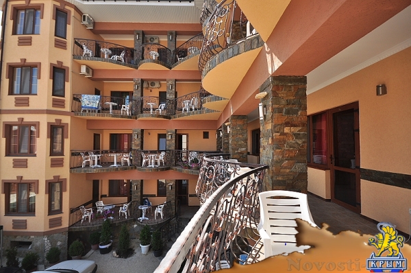 Отдых-эконом в Судаке. Отдых в Крыму. Гостевой дом "У Рузанны". Отдых в Крыму 2016 - жильё в Крыму без посредников - «Отдых в Судаке»