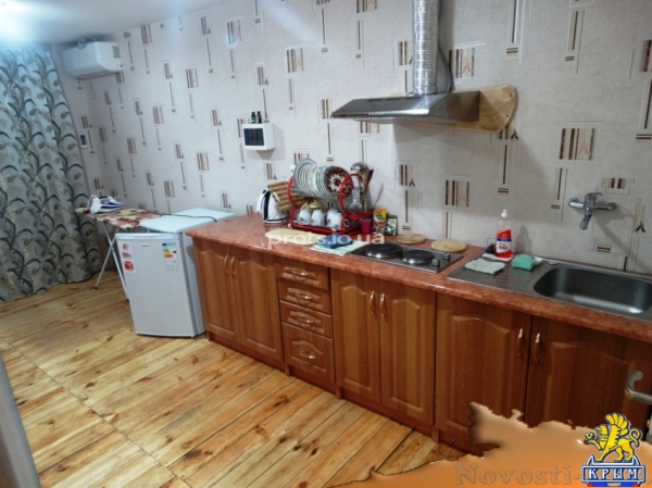 Отдых в Судаке. 4-ком. дом в Судаке, Крым, 2 санузла, 2 кухни, 600м к морю, под ключ Отдых в Крыму 2016 - жильё в Крыму без посредников - «Отдых в Судаке»