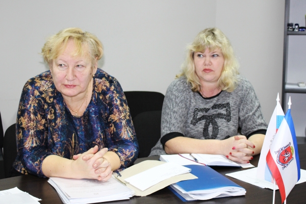 Образовательные учреждения могут оформить в Госкомрегистре права собственности на недвижимое имущество по упрощенной схеме до 1 января 2017 года — Александр Спиридонов - «Госкомрегистр»