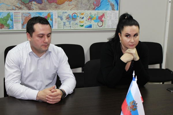 Образовательные учреждения могут оформить в Госкомрегистре права собственности на недвижимое имущество по упрощенной схеме до 1 января 2017 года — Александр Спиридонов - «Госкомрегистр»