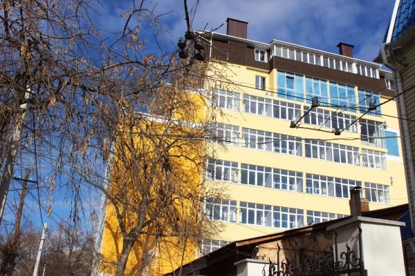 В Симферополе возле детского парка вместо простого частного дома возвели девятиэтажную многоквартирную высотку — Александр Спиридонов - «Госкомрегистр»