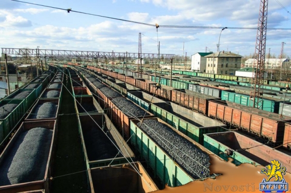 Кому блокада - кому бизнес: украинский журналист нашел на станции составы с углем Новоросии (ФОТО) - «Экономика Крыма» Кому блокада - кому бизнес: украинский журналист нашел на станции составы с углем Новоросии (ФОТО) - «Экономика Крыма»