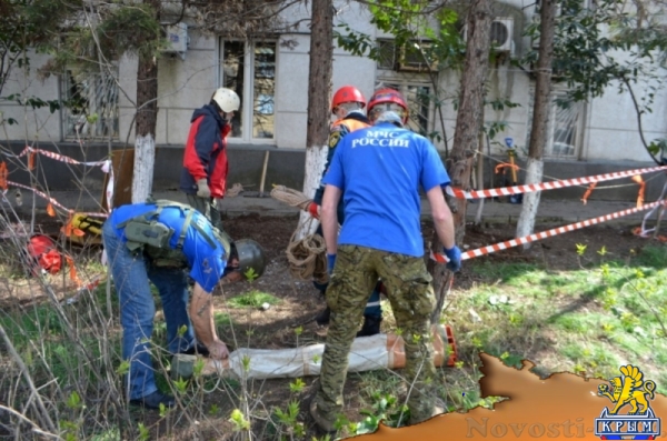 В районе площади Ушакова Севастополя произошло подземное обрушение грунта (ФОТО)  - «Происшествия»