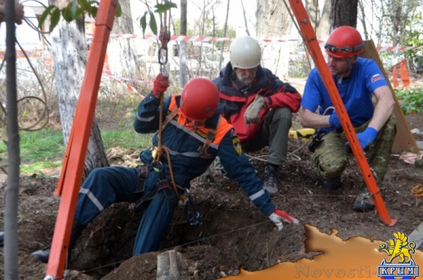 В районе площади Ушакова Севастополя произошло подземное обрушение грунта (ФОТО)  - «Происшествия»