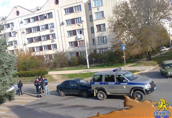 В Севастополе легковушка протаранила полицейскую машину (ФОТОФАКТ)  - «Происшествия» В Севастополе легковушка протаранила полицейскую машину (ФОТОФАКТ)  - «Происшествия»