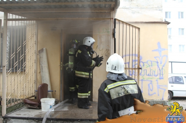В Севастополе горело общежитие (ФОТО)  - «Происшествия» В Севастополе горело общежитие (ФОТО)  - «Происшествия»