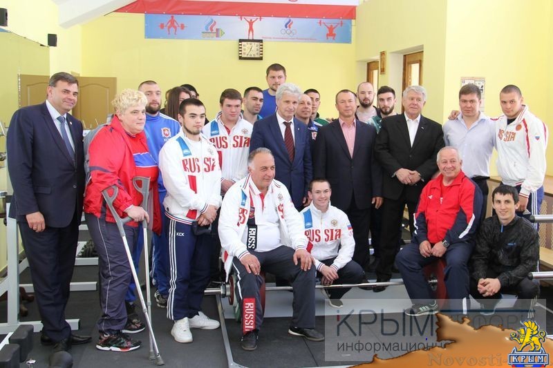Зал тяжёлой атлетики открыт в Симферополе после реконструкции (ФОТО) - «Спорт Крыма» Зал тяжёлой атлетики открыт в Симферополе после реконструкции (ФОТО) - «Спорт Крыма»