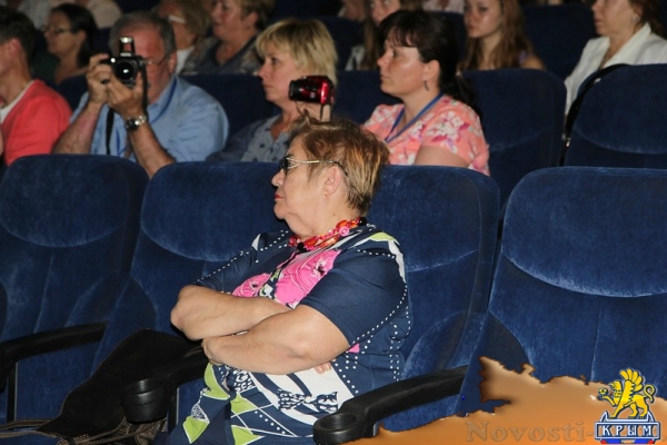 «Невыученный урок 14/41»: картина тронула керчан тронула до глубины души - «Керчь»