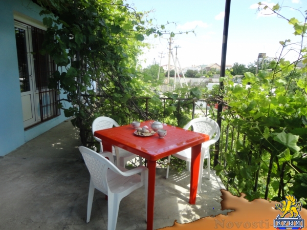 Отдых-эконом в Береговом. Семейный бюджетный отдых с удобствами в Крыму, Феодосия, Береговое. Отдых в Крыму 2016 - жильё в Крыму без посредников - «Отдых в Береговом» Отдых-эконом в Береговом. Семейный бюджетный отдых с удобствами в Крыму, Феодосия, Береговое. Отдых в Крыму 2016 - жильё в Крыму без посредников - «Отдых в Береговом»