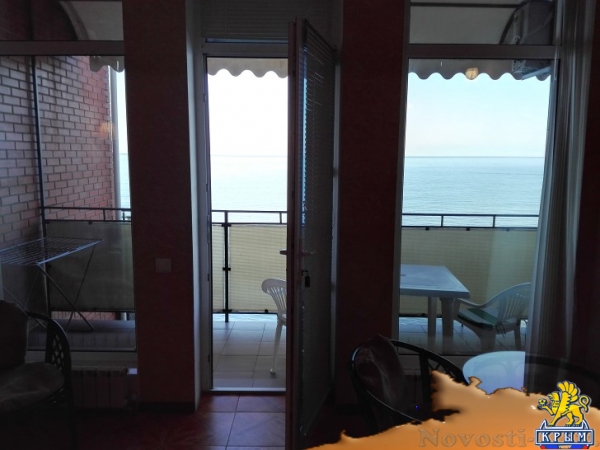 Отдых в Феодосии. Эллинг у моря со своим песчаным пляжем Отдых в Крыму 2016 - жильё в Крыму без посредников - «Отдых в Феодосии»