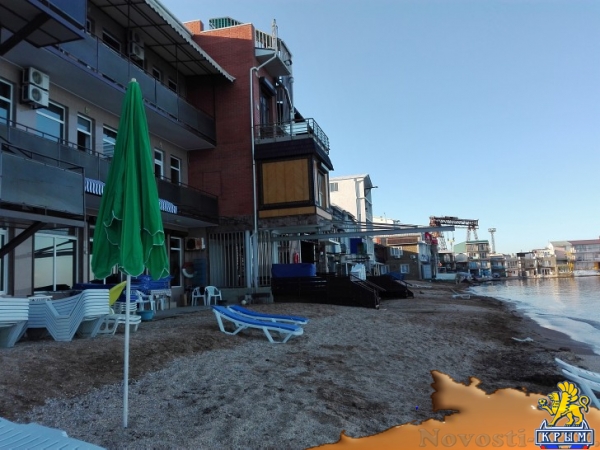 Отдых в Феодосии. Эллинг у моря со своим песчаным пляжем Отдых в Крыму 2016 - жильё в Крыму без посредников - «Отдых в Феодосии»