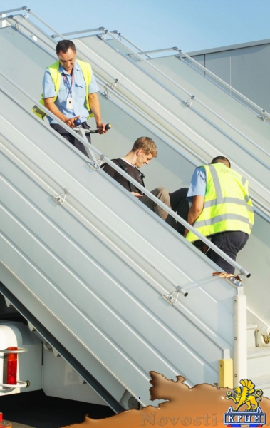 Аэропорт "Симферополь" закупил два немецких ступенькохода для пассажиров с ограниченными возможностями (ФОТО) - «Симферополь» Аэропорт "Симферополь" закупил два немецких ступенькохода для пассажиров с ограниченными возможностями (ФОТО) - «Симферополь»