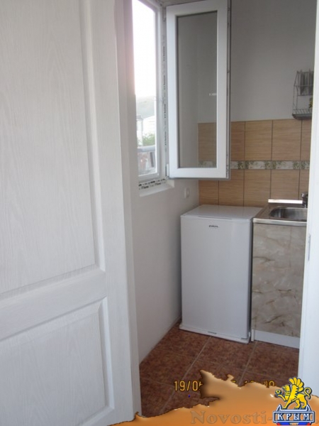 Отдых в Орджоникидзе. Номера с кухнями! Коттедж на 4 номера 2015 года постройки! Отдых в Крыму 2016 - жильё в Крыму без посредников - «Отдых в Орджоникидзе»