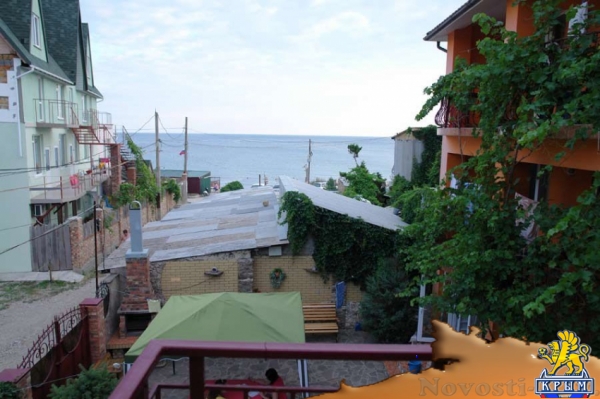 Отдых-эконом в Орджоникидзе. отдых в Крыму Орджоникидзе мини гостиница Миндаль Отдых в Крыму 2016 - жильё в Крыму без посредников - «Отдых в Орджоникидзе»