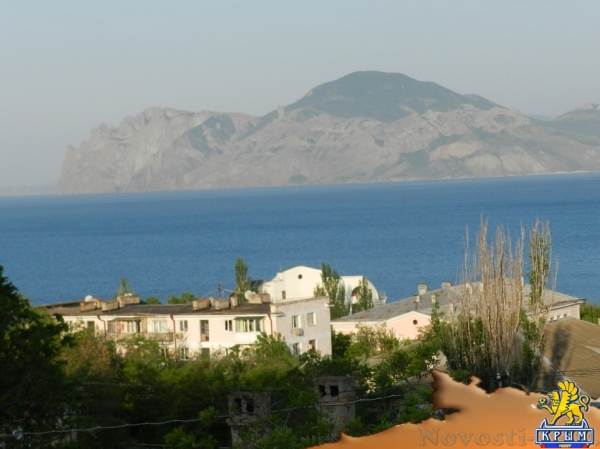 Отдых в Орджоникидзе. 1-к квартира, 41 м?, 1/2 эт. с верандой и двориком Орджоникидзе. Свободна с 06-23 августа. Отдых в Крыму 2016 - жильё в Крыму без посредников - «Отдых в Орджоникидзе»