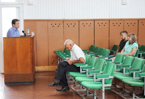 Во всех теротделах Госкомрегистра запланировано время приема документов от сельхозпроизводителей — Александр Спиридонов - «Госкомрегистр»