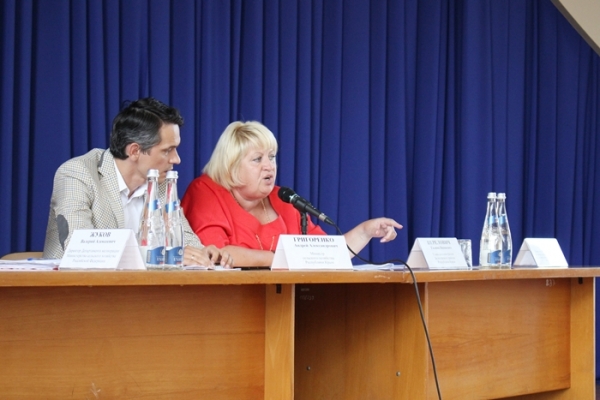 Во всех теротделах Госкомрегистра запланировано время приема документов от сельхозпроизводителей — Александр Спиридонов - «Госкомрегистр»