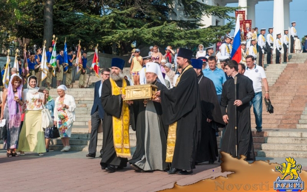Севастополь отметил День флота парадом новых кораблей, авиашоу и танцами буксиров на воде (ФОТОРЕПОРТАЖ) - «Политика Крыма»