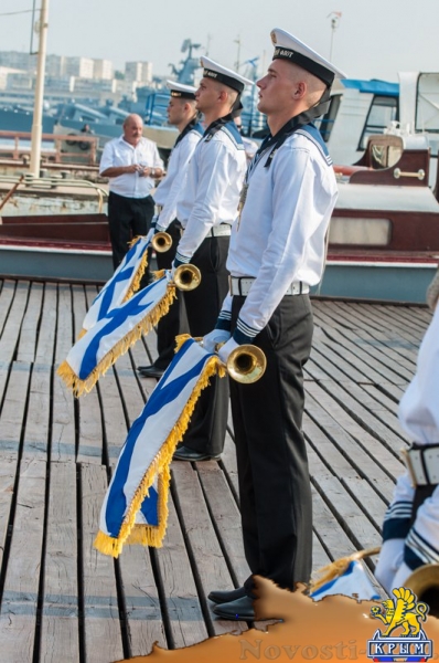 Севастополь отметил День флота парадом новых кораблей, авиашоу и танцами буксиров на воде (ФОТОРЕПОРТАЖ) - «Политика Крыма»