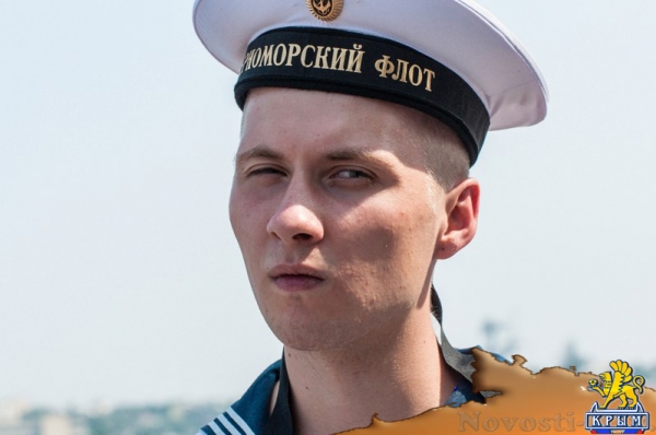 Севастополь отметил День флота парадом новых кораблей, авиашоу и танцами буксиров на воде (ФОТОРЕПОРТАЖ) - «Политика Крыма»