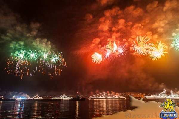 Севастополь отметил День флота парадом новых кораблей, авиашоу и танцами буксиров на воде (ФОТОРЕПОРТАЖ) - «Политика Крыма»