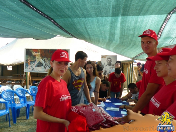 В Крыму начал работу юбилейный X Молодежно-патриотический лагерь-форум "КРЫМ. ДОНУЗЛАВ – 2016" (ФОТО) - «Общество Крыма»