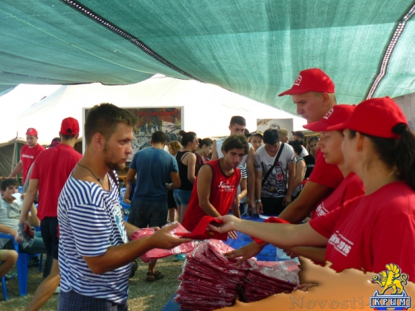 В Крыму начал работу юбилейный X Молодежно-патриотический лагерь-форум "КРЫМ. ДОНУЗЛАВ – 2016" (ФОТО) - «Общество Крыма»