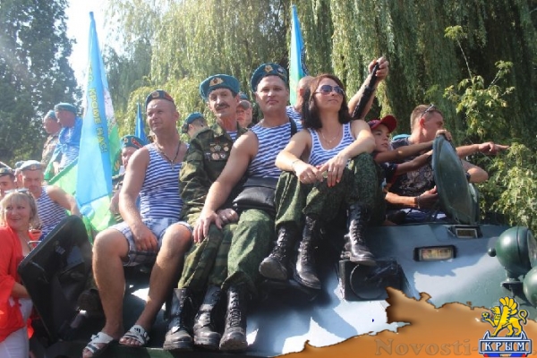 В Симферополе отпраздновали День Воздушно-десантных войск (ФОТО) - «Общество Крыма»