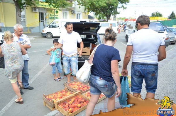 Борьба со стихийной торговлей: шума много, толку мало (ФОТОФАКТ) - «Симферополь»