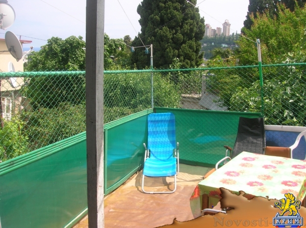 Отдых-эконом в Ялте. Сдается 2-х этажный домик, на 3 двухместных комнаты Отдых в Крыму 2016 - жильё в Крыму без посредников - «Отдых в Ялте»