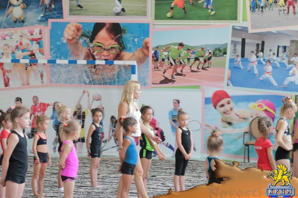 Мастер-класс для гимнасток: Кристина Мацкевич побывала в центре олимпийских чемпионок - «Керчь»