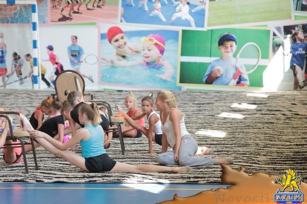 Мастер-класс для гимнасток: Кристина Мацкевич побывала в центре олимпийских чемпионок - «Керчь»