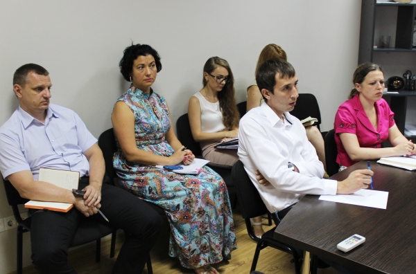 В Госкомрегистре еженедельно проводится мониторинг обращений, поступающих через call-центр — первый зампредседателя - «Госкомрегистр»