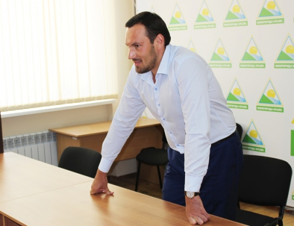 Обмен опытом между специалистами центрального аппарата и теротделов Госкомрегистра совершенствует правоприменительную практику в сфере регистрации — Александр Спиридонов - «Госкомрегистр»