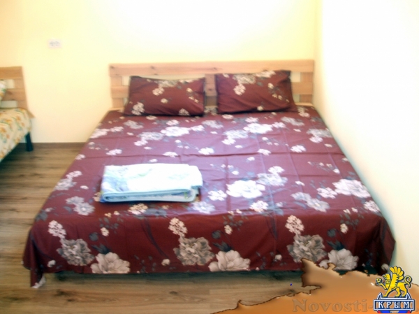 Отдых в Береговом. Отдельный дом .50 метров от Золотого Пляжа пос Береговое Отдых в Крыму 2016 - жильё в Крыму без посредников - «Отдых в Береговом»