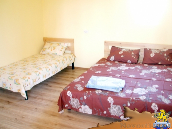 Отдых в Береговом. Отдельный дом .50 метров от Золотого Пляжа пос Береговое Отдых в Крыму 2016 - жильё в Крыму без посредников - «Отдых в Береговом»