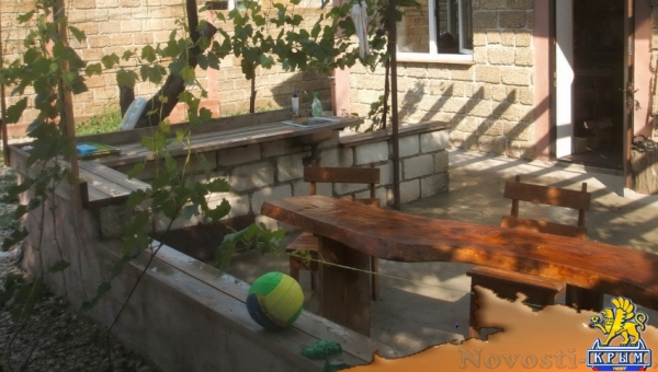 Отдых в Береговом. Отдельный дом .50 метров от Золотого Пляжа пос Береговое Отдых в Крыму 2016 - жильё в Крыму без посредников - «Отдых в Береговом»