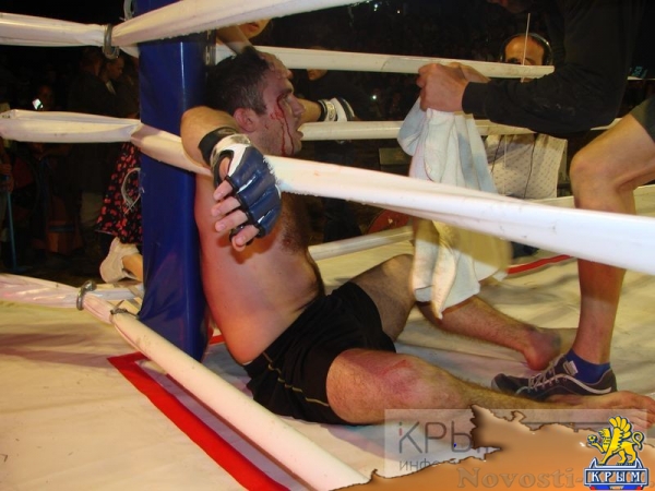 Турнир по смешанным единоборствам «Бой на Калиновом мосту» памяти бойцов спецназа состоялся в Симферопольском районе (ФОТО, ВИДЕО) - «Спорт Крыма»