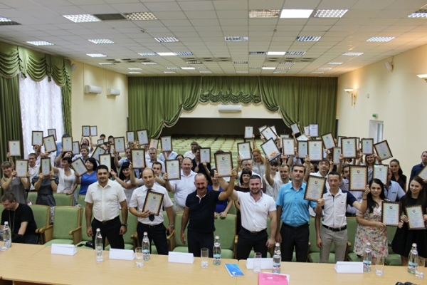 На торжественном собрании в КФУ им. В.И. Вернадского подвели итоги работы Госкомрегистра за 2 года и обсудили приоритетные задачи на ближайшее время - «Госкомрегистр»