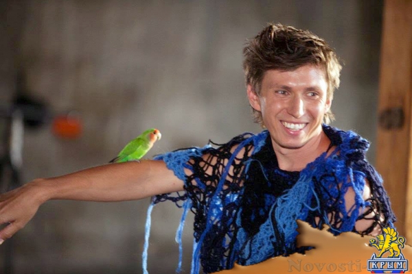 По кирпичику со всего мира. Крымчанин мечтает построить Волшебный театр