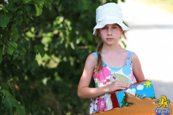 По кирпичику со всего мира. Крымчанин мечтает построить Волшебный театр