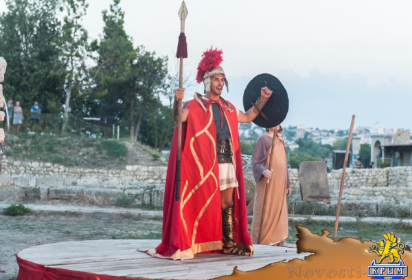 "Троянская война закончилась" в ознаменование открытия первого фестиваля севастопольских театров (ФОТОРЕПОРТАЖ) - «Общество Крыма» "Троянская война закончилась" в ознаменование открытия первого фестиваля севастопольских театров (ФОТОРЕПОРТАЖ) - «Общество Крыма»